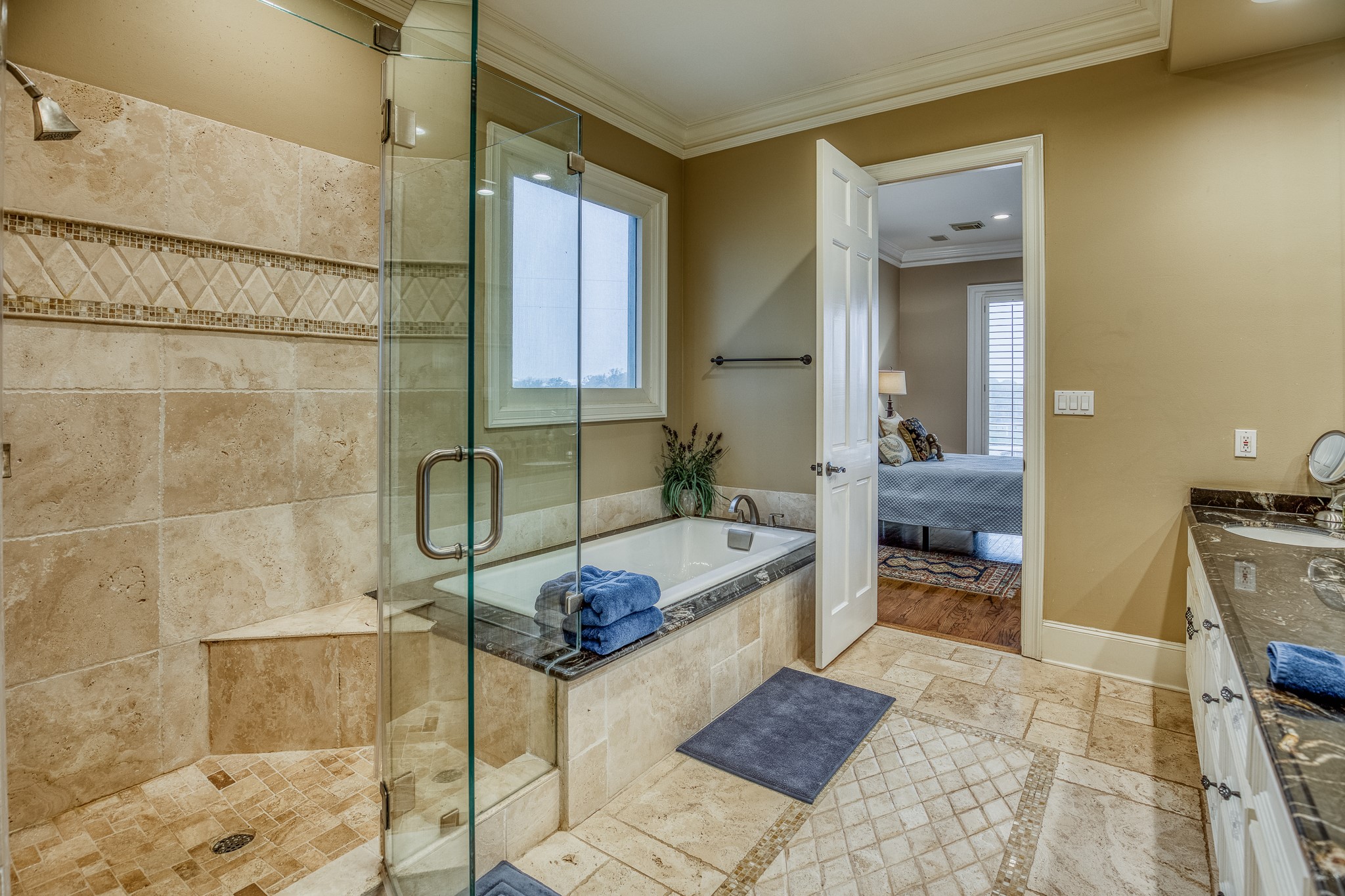 2204 Carter Road Bellville, TX 77418 - Photo 18 of 30 a living room with a couch and a rug