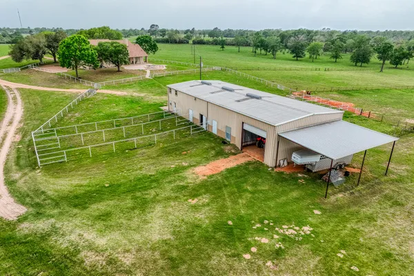 $5,975,000 | 2204 Carter Road, Bellville, TX 77418