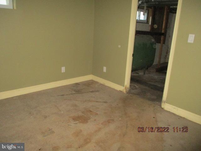 271 Monroe Street Bristol, PA 19007 - Photo 5 of 20