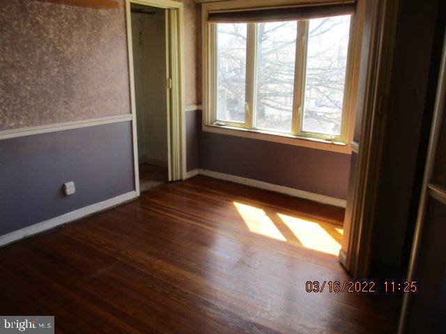 271 Monroe Street Bristol, PA 19007 - Photo 9 of 20