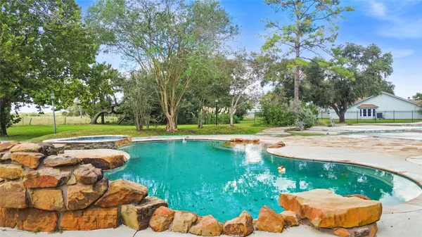 $249,000 | 4003 Country Trails Street, Alvin, TX 77511