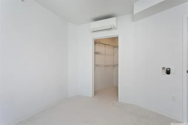 $3,500 | 987 Queen Street, Unit 1704, Honolulu, HI 96814