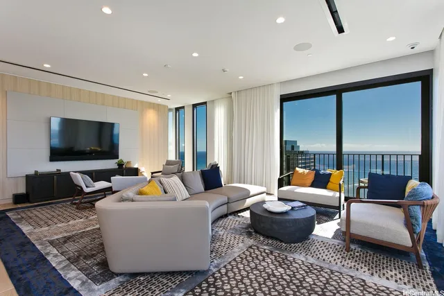 $3,500 | 987 Queen Street, Unit 1704, Honolulu, HI 96814