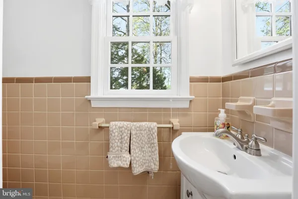 $1,300,000 | 4017 Pine Brook Road, Alexandria, VA 22310