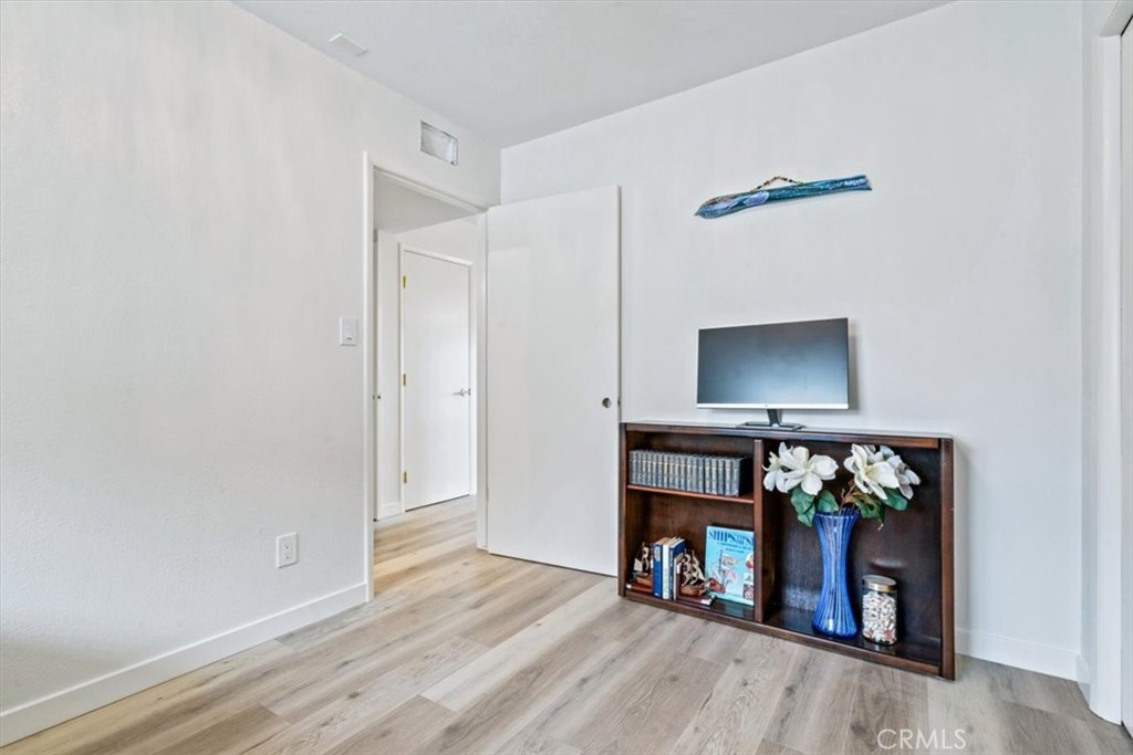 31 North 3rd Street Cayucos, CA 93430 - Photo 31 of 74 Second upstairs bedroom