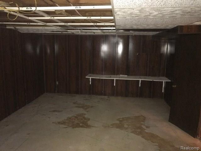 3127 Red Barn Road Flint, MI 48507 - Photo 36 of 49