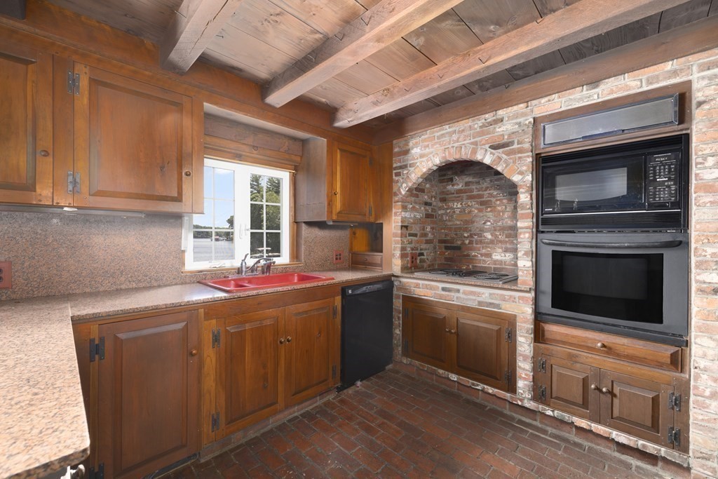430 Camp Dixie Road Burrillville, RI 02859 - Photo 13 of 42 Gallery Image 13