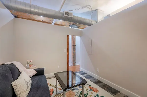 $310,000 | 200 Main Street, Unit 513, Kansas City, MO 64105