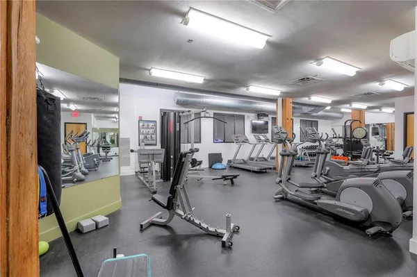 $310,000 | 200 Main Street, Unit 513, Kansas City, MO 64105