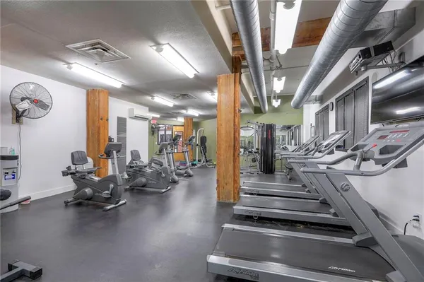 $310,000 | 200 Main Street, Unit 513, Kansas City, MO 64105