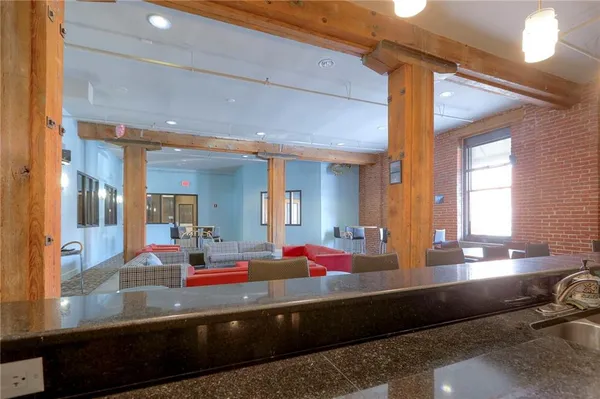 $310,000 | 200 Main Street, Unit 513, Kansas City, MO 64105