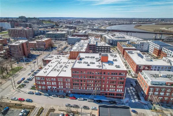 $310,000 | 200 Main Street, Unit 513, Kansas City, MO 64105