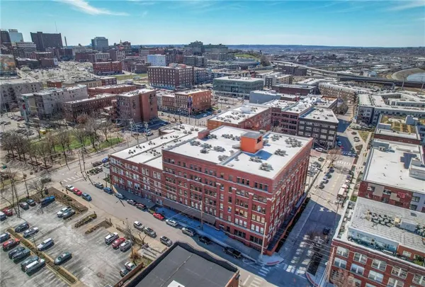 $310,000 | 200 Main Street, Unit 513, Kansas City, MO 64105