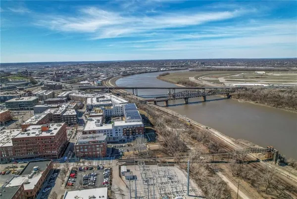 $310,000 | 200 Main Street, Unit 513, Kansas City, MO 64105