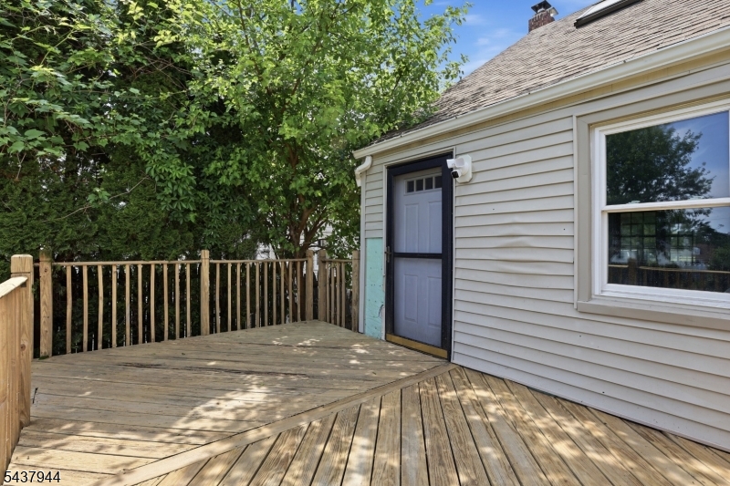 641 Greenbrook Road North Plainfield, NJ 07063 - Photo 31 of 36