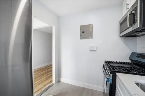 $349,000 | 228-08 Stronghurst Avenue, Unit LOWR | Bellerose