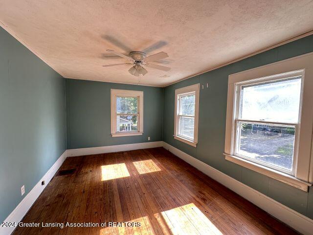 702 Fifth Street Jackson, MI 49203 - Photo 12 of 24 IMG_3204