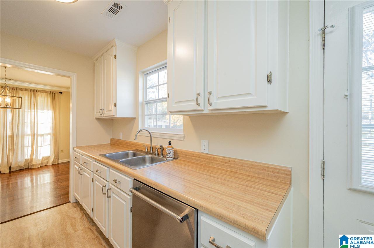 1001 Oak Grove Road Birmingham, AL 35209 - Photo 13 of 40