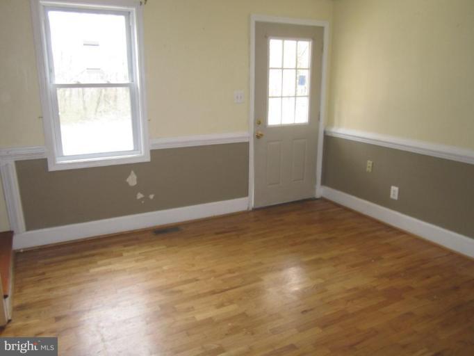 8312 Frye Road Alexandria, VA 22309 - Photo 1 of 23 Living Room