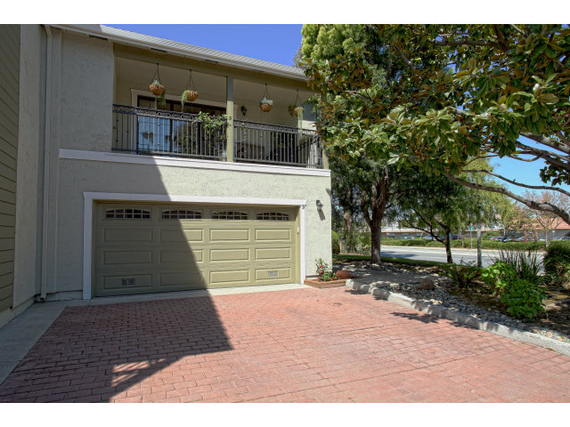 741 Pollard Road, Unit 9 Los Gatos, CA 95032 - Photo 2 of 20 Gallery Image 2
