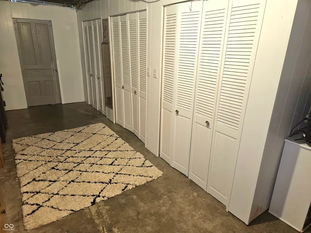 $949,000 | 4963 East County Road 900 South, Cloverdale, IN 46120