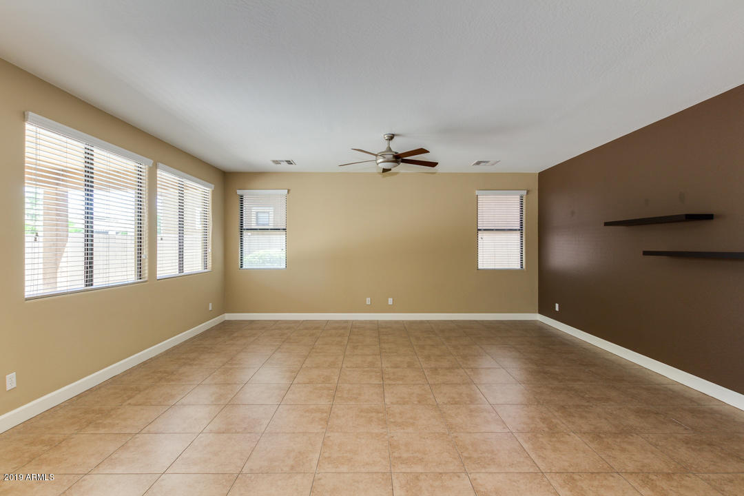 15753 West Berkeley Road Goodyear, AZ 85395 - Photo 4 of 35 04-Berkeley