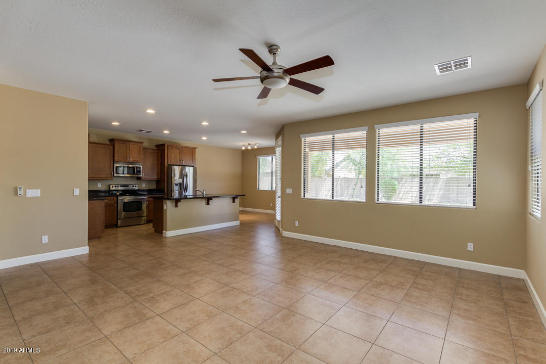 15753 West Berkeley Road Goodyear, AZ 85395 - Photo 6 of 35 06-Berkeley