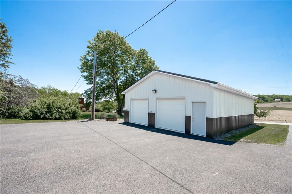 3935 Clarksburg Road Clarksburg, PA 15725 - Photo 5 of 41