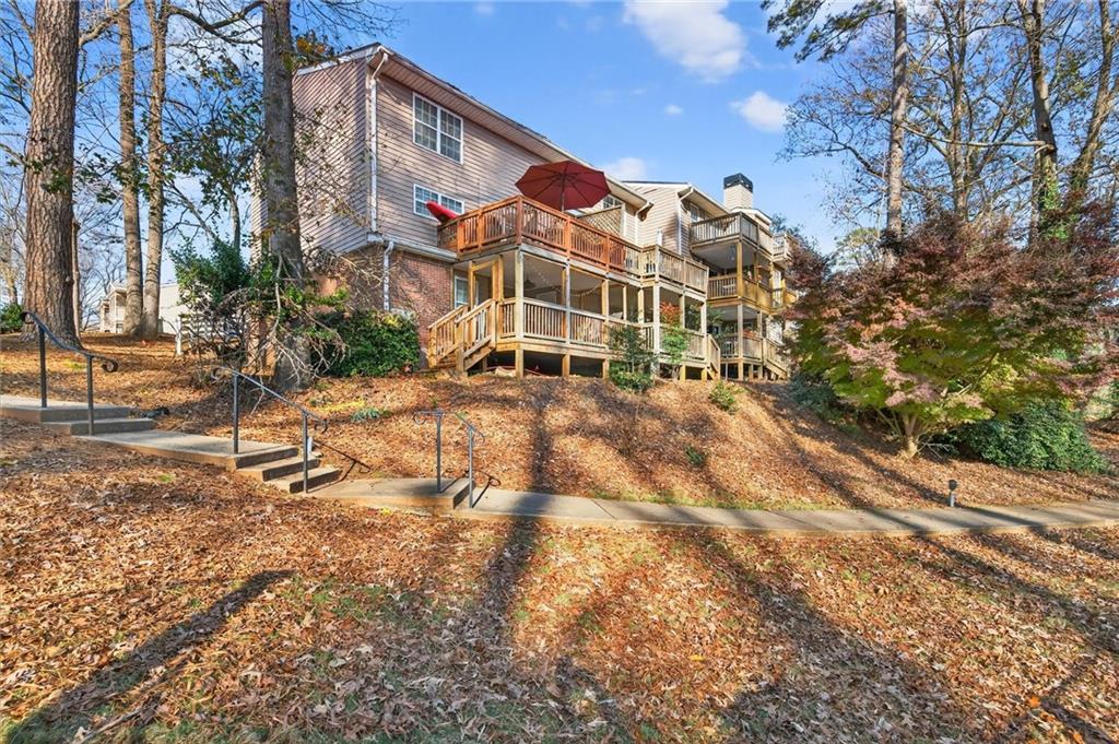 263 Quail Run Roswell, GA 30076 - Photo 36 of 47 a view of a large building