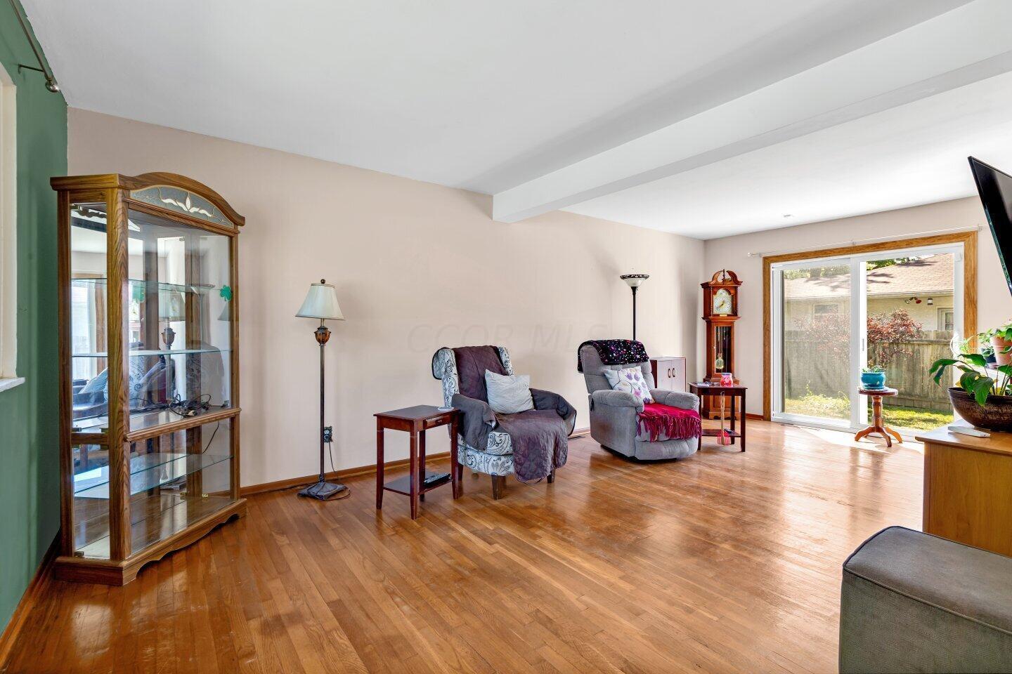 1503 Thurell - Living Room 2
