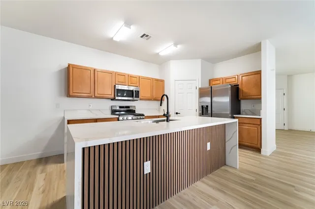 $2,395 | 5980 Gentleslope Street, Henderson, NV 89011