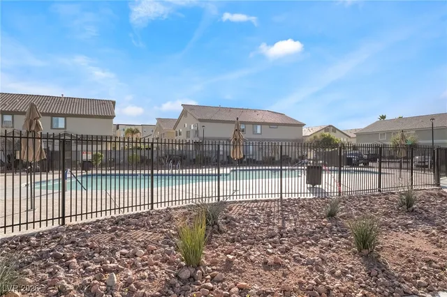 $2,395 | 5980 Gentleslope Street, Henderson, NV 89011