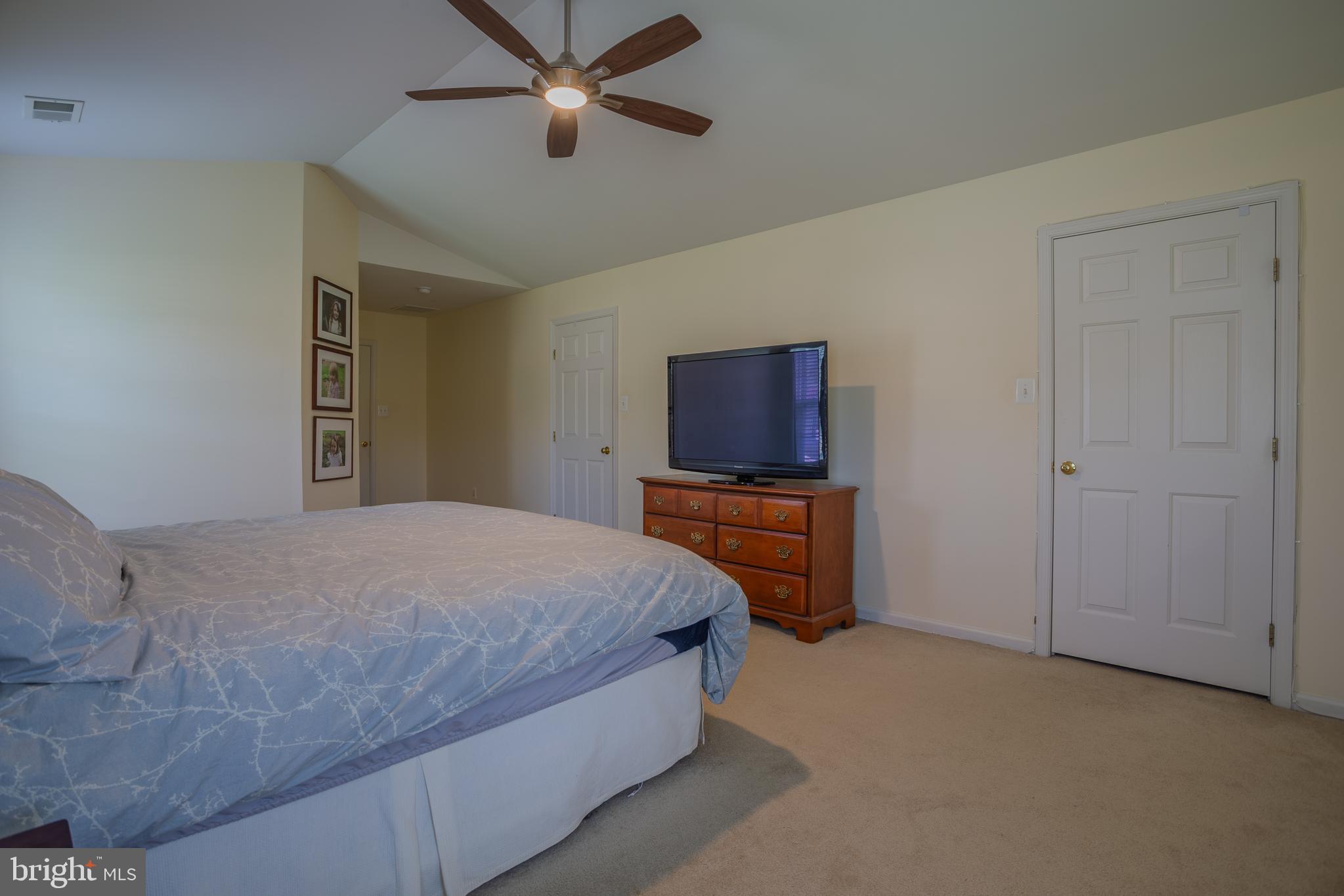 6 Rams Court Shepherdstown, WV 25443 - Photo 32 of 69 Upstairs Primary Bedroom
