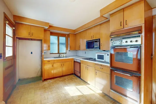 $650,000 | 47 Highland Avenue, Winthrop, MA 02152