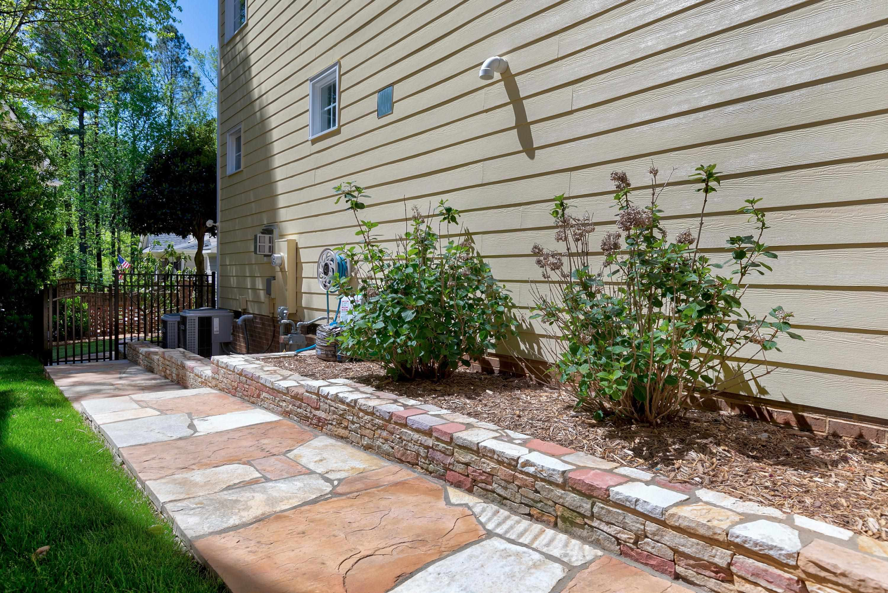 3711 Congeniality Way Raleigh, NC 27613 - Photo 5 of 38 Photo 5