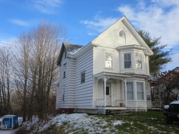 $144,900 | 135 Main Street, Sangerville, ME 04479
