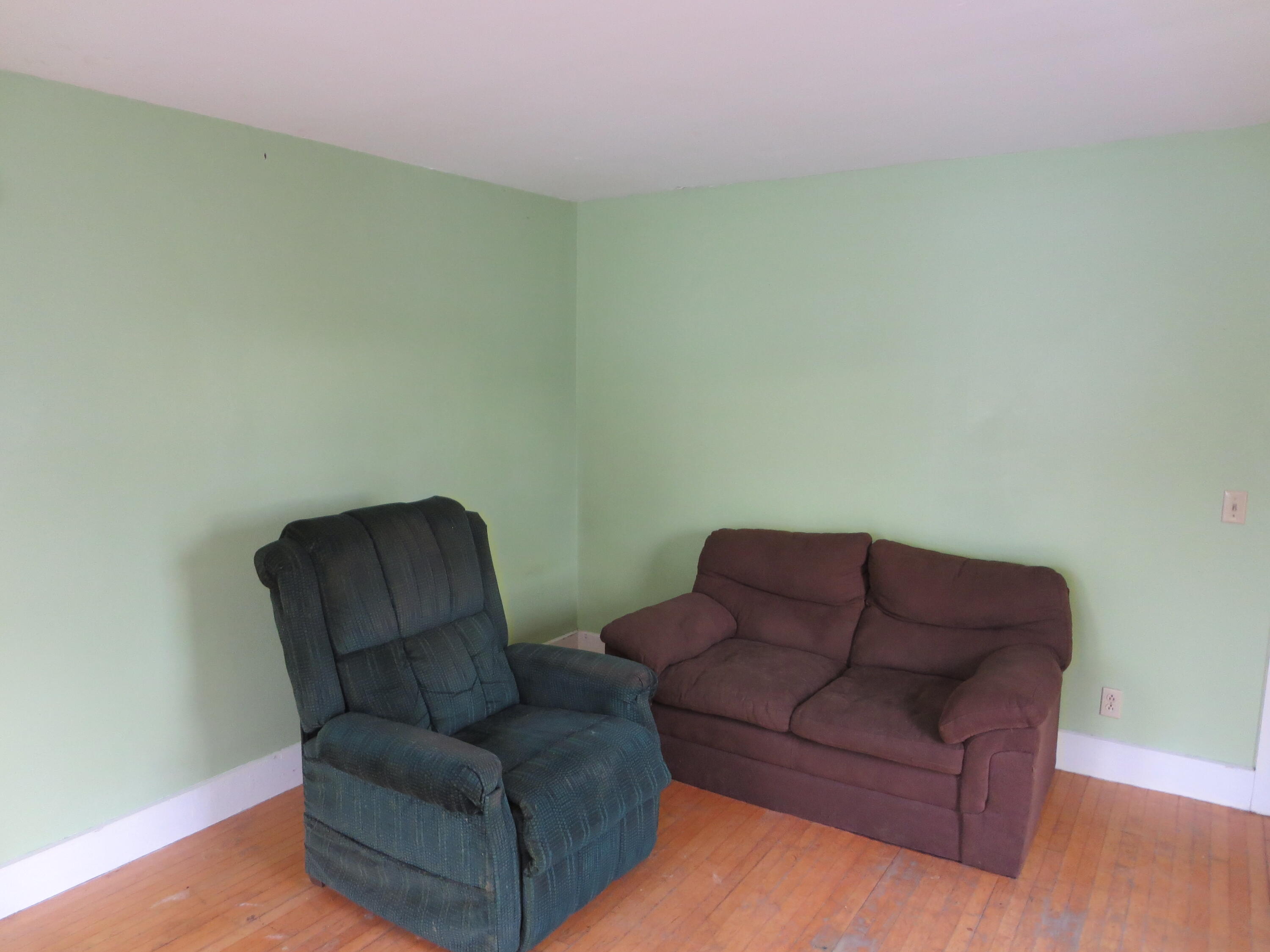 135 Main Street Sangerville, ME 04479 - Photo 12 of 23 IMG_1183