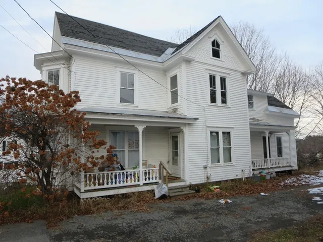 $144,900 | 135 Main Street, Sangerville, ME 04479