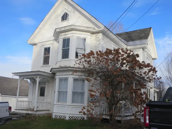 $144,900 | 135 Main Street, Sangerville, ME 04479