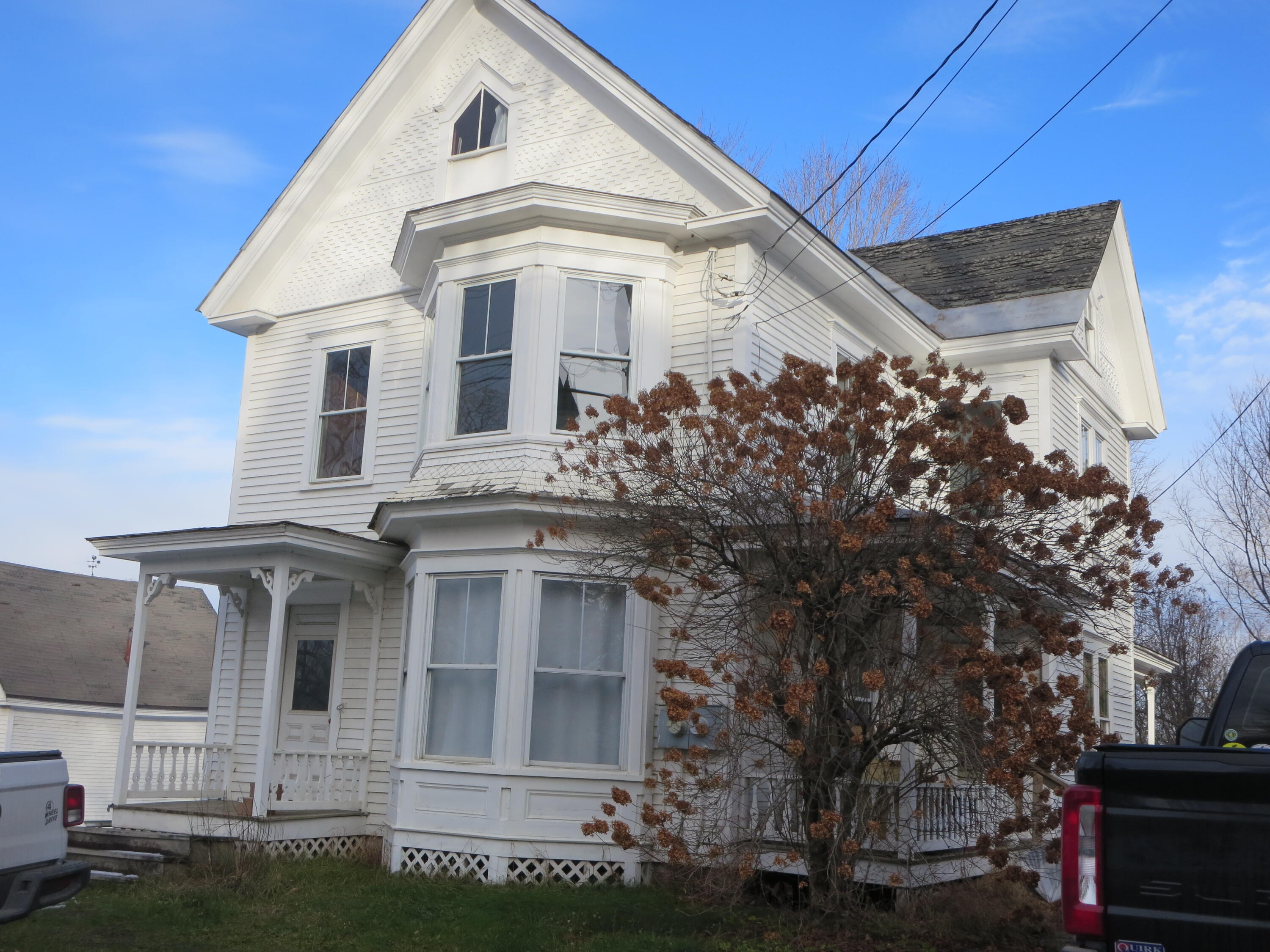 135 Main Street Sangerville, ME 04479 - Photo 3 of 23 IMG_1179