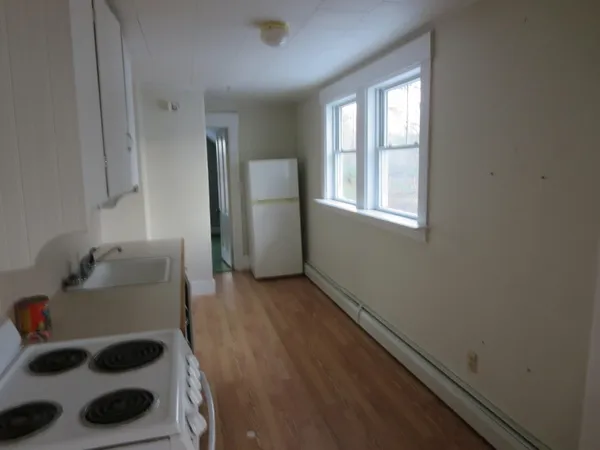 $144,900 | 135 Main Street, Sangerville, ME 04479