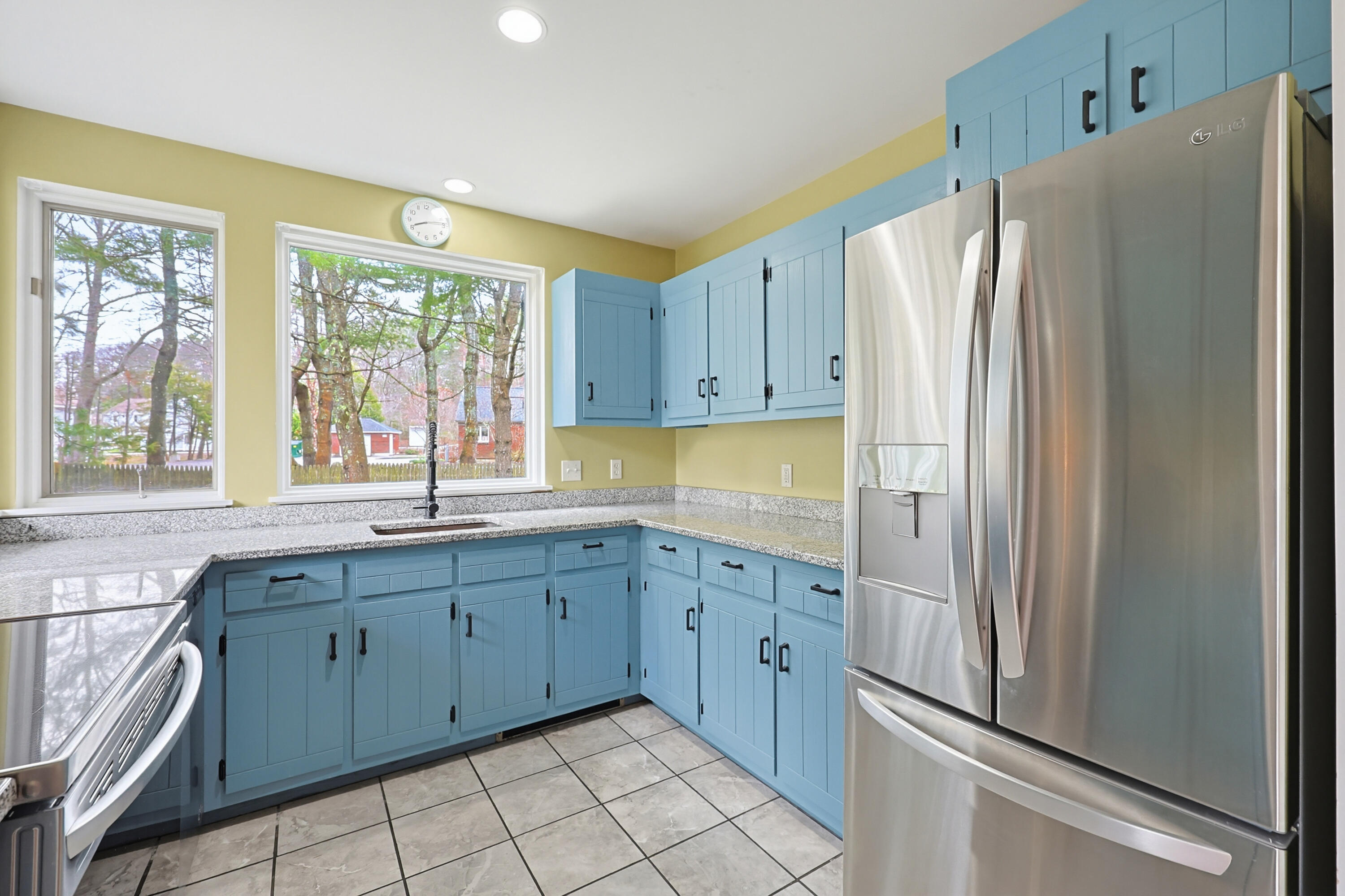 1024 Washington Avenue, Unit 9 Portland, ME 04103 - Photo 11 of 35 IMG_6588