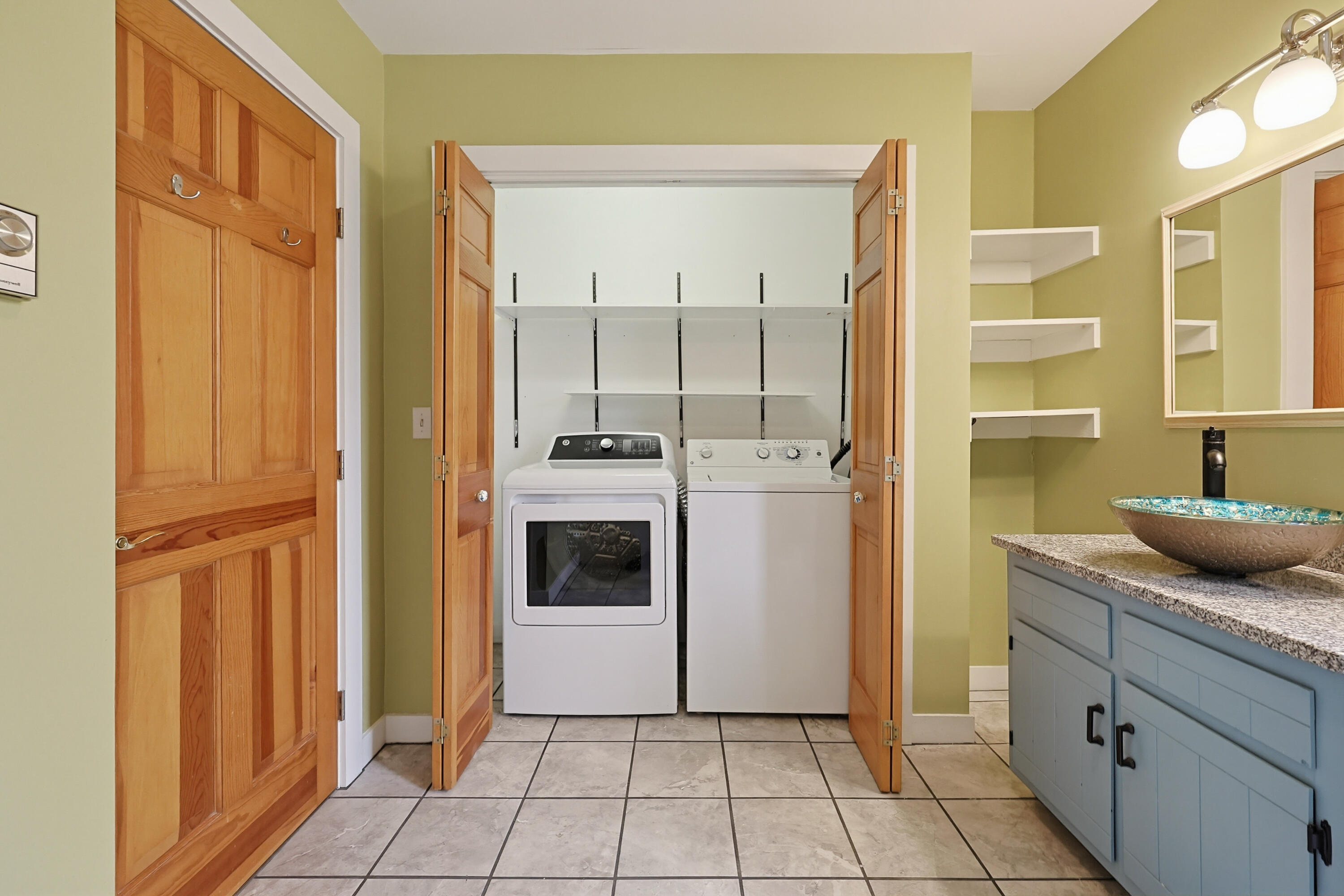 1024 Washington Avenue, Unit 9 Portland, ME 04103 - Photo 24 of 35 IMG_6661