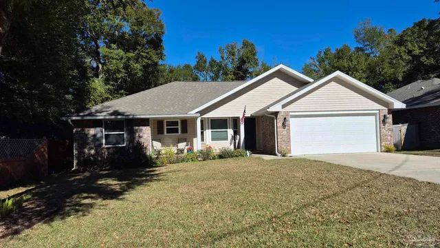 $1,895 | 2102 Fairchild Street, Pensacola, FL 32504