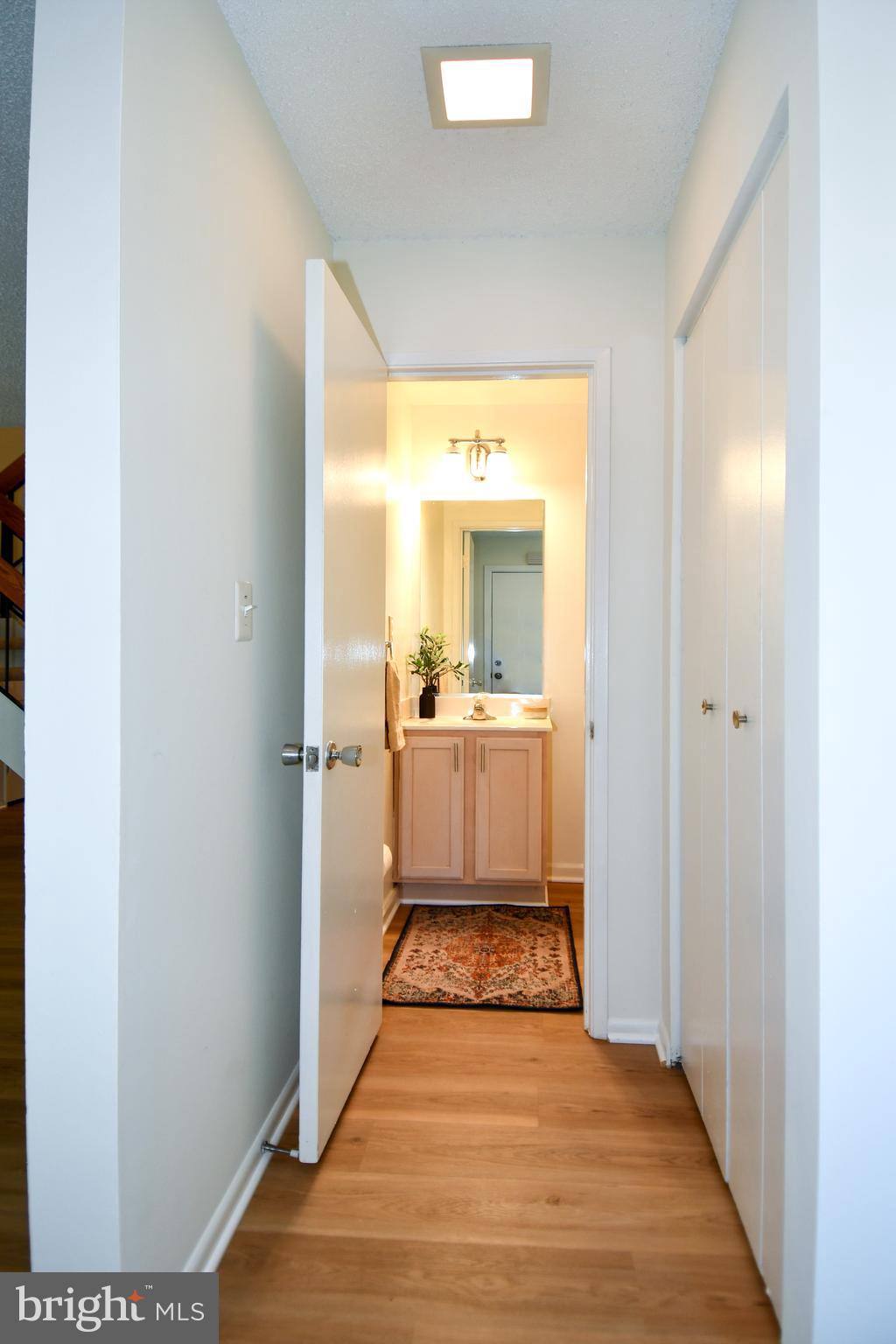 2231 Cartwright Place Reston, VA 20191 - Photo 4 of 38 Private half bath