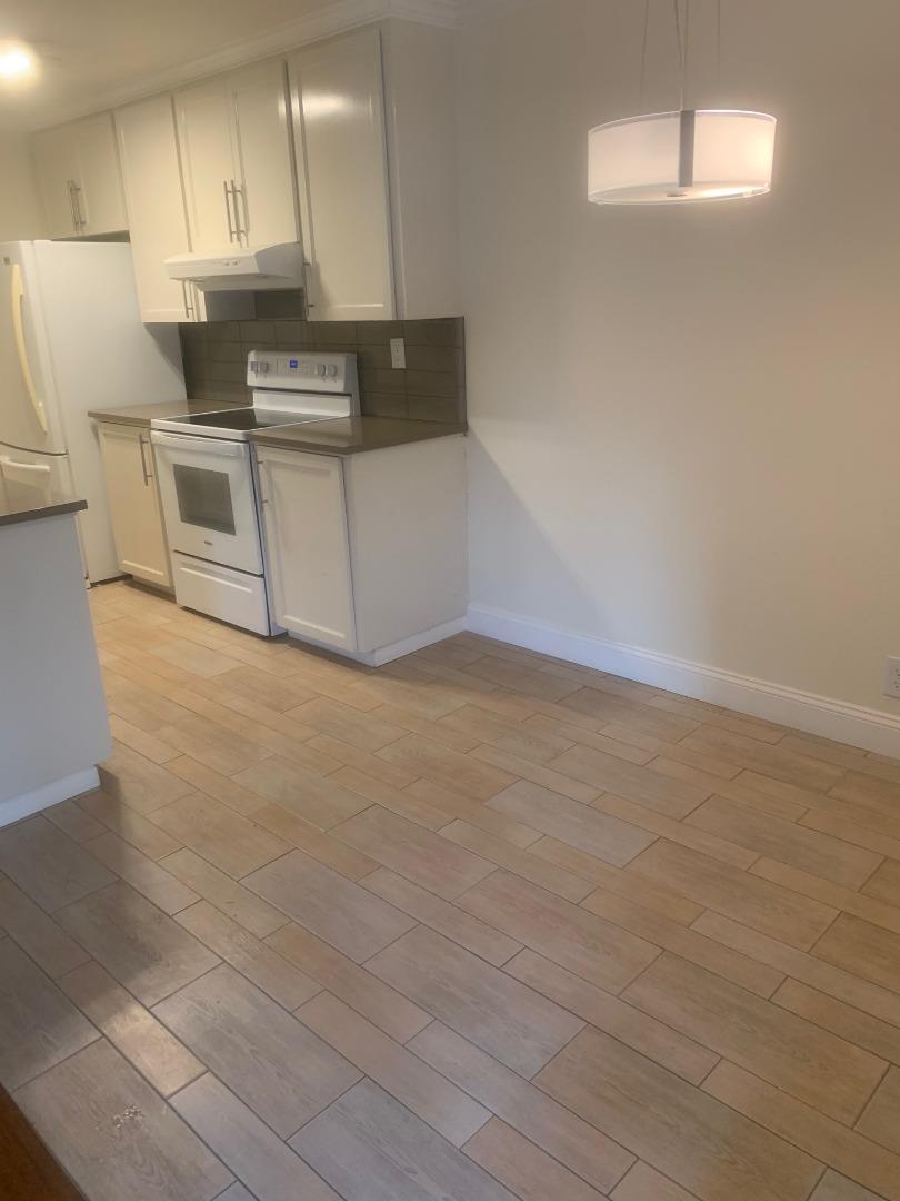 2460 West Bayshore Road, Unit 3 Palo Alto, CA 94303 - Photo 12 of 43