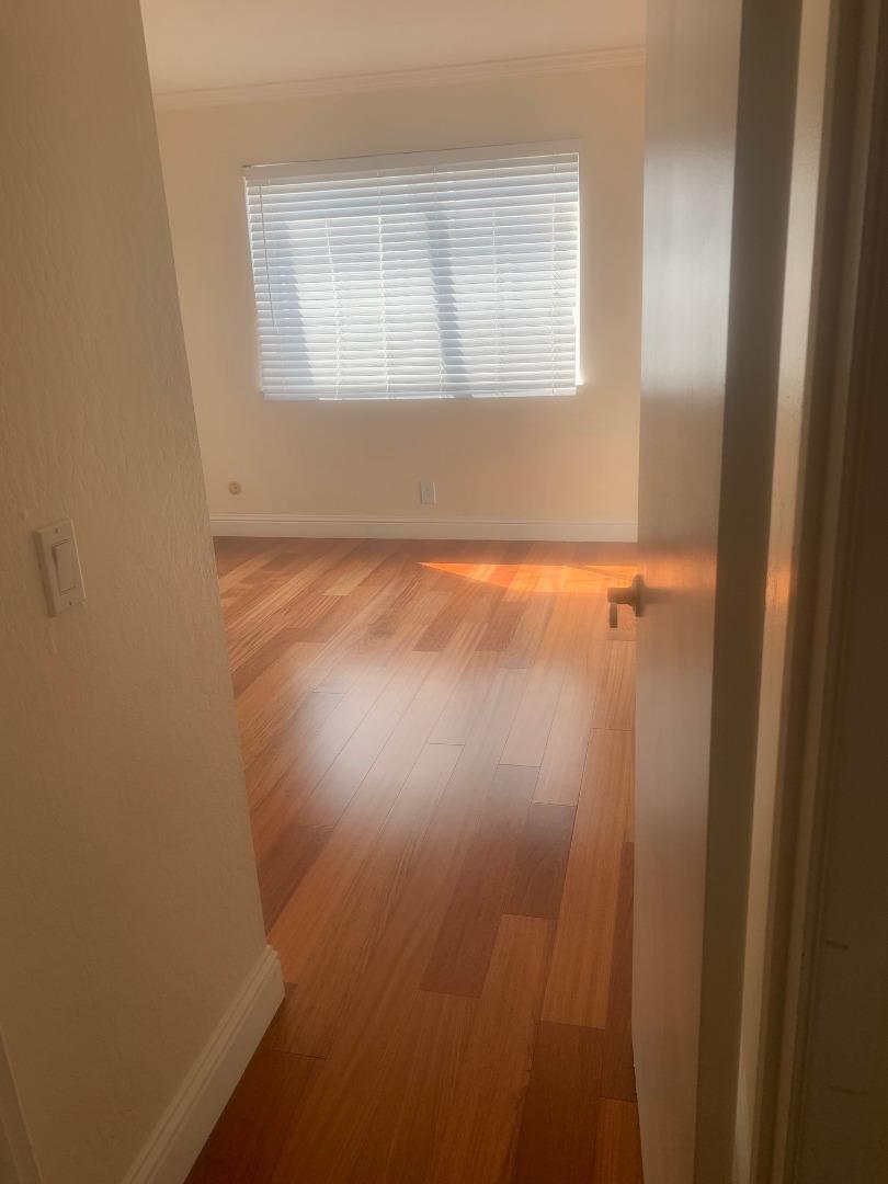 2460 West Bayshore Road, Unit 3 Palo Alto, CA 94303 - Photo 30 of 43