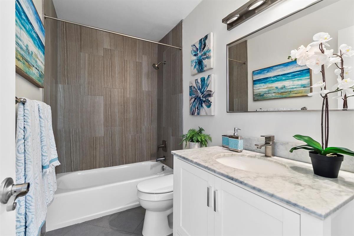 2460 West Bayshore Road, Unit 3 Palo Alto, CA 94303 - Photo 35 of 43