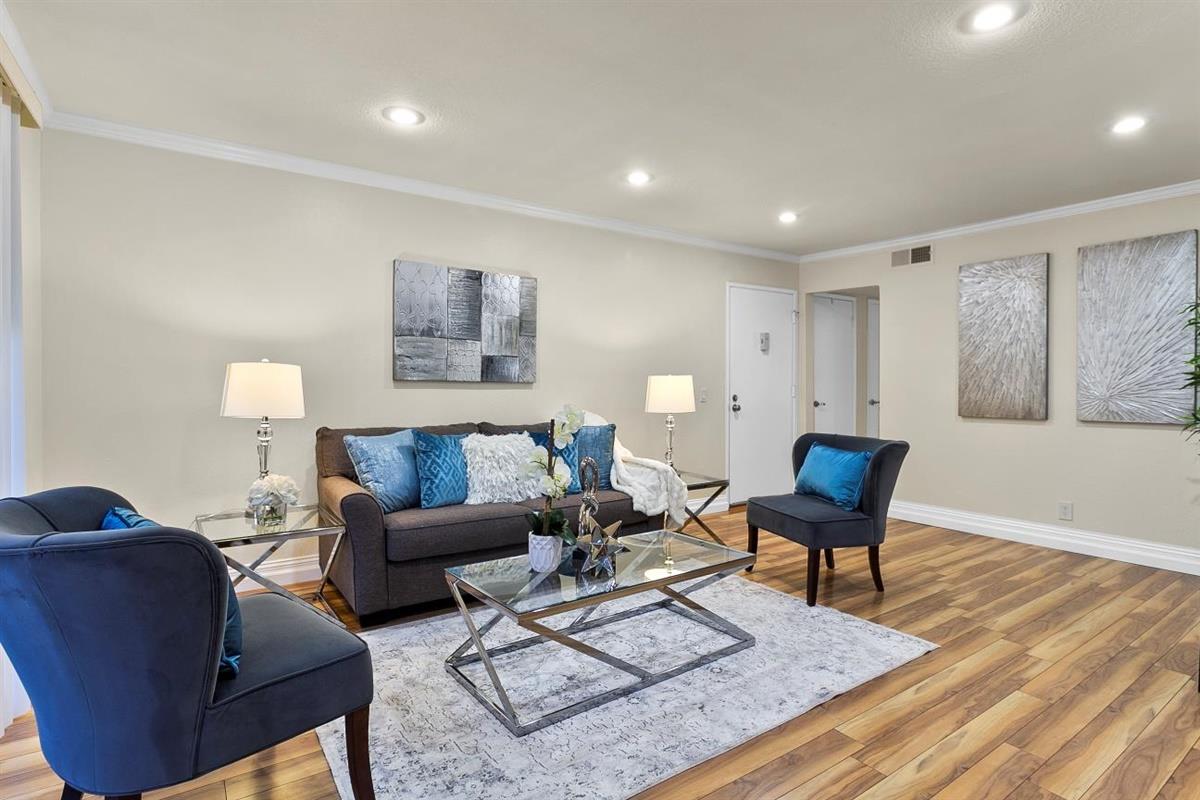 2460 West Bayshore Road, Unit 3 Palo Alto, CA 94303 - Photo 8 of 43