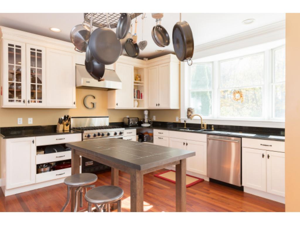 8 Seavey Pasture Road Stratham, NH 03885 - Photo 12 of 36